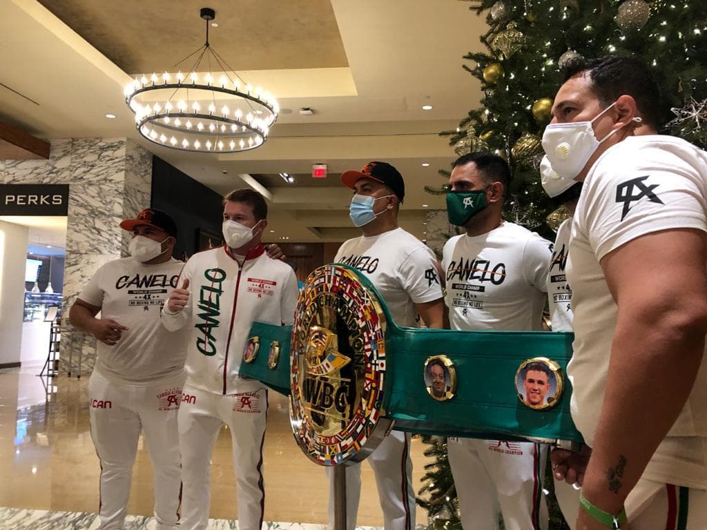 Saúl el Canelo Álvarez y Callum Smith se vieron las caras por primera vez desde que fue acordada su pelea el próximo 19 de diciembre.