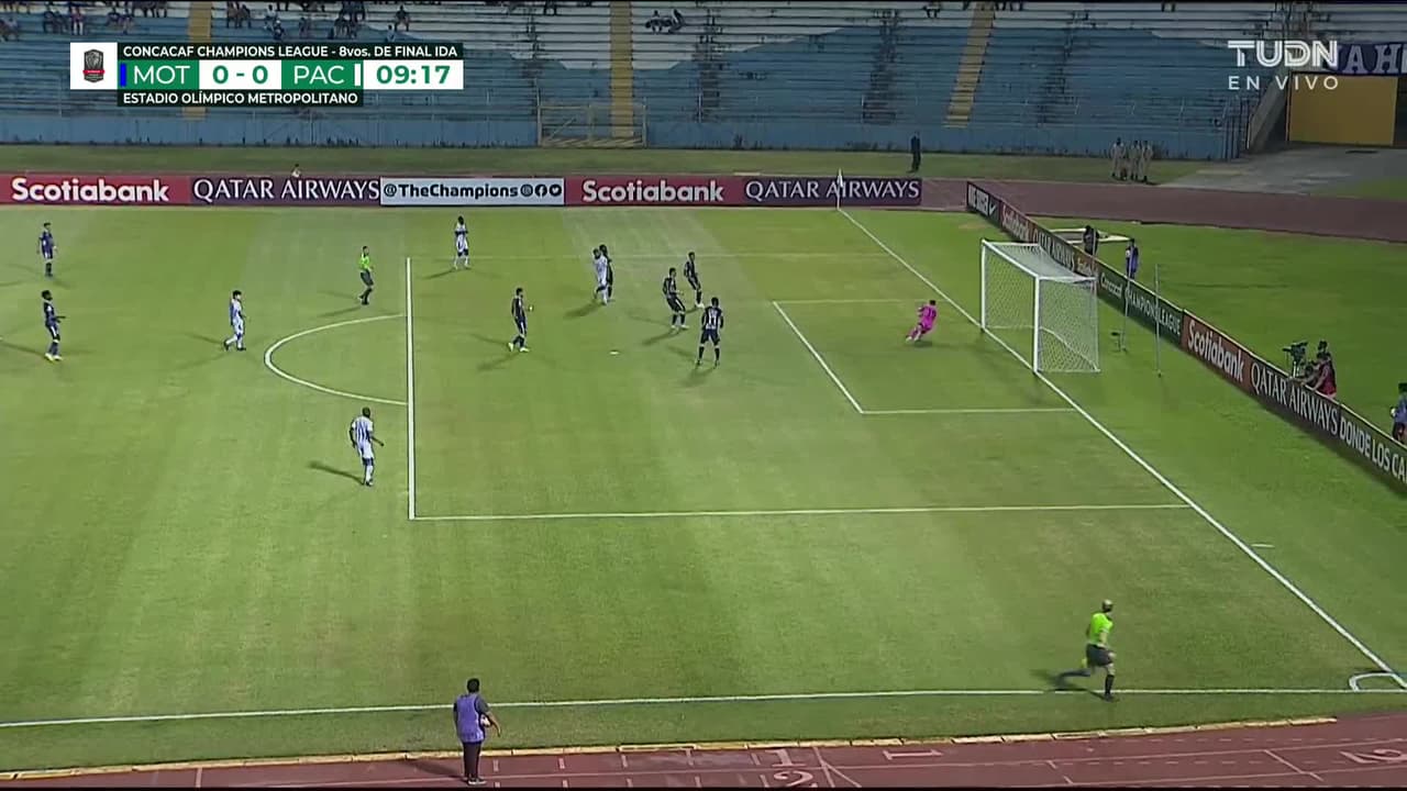 ¡TIRO ATAJADO! disparo por Roberto de La Rosa.