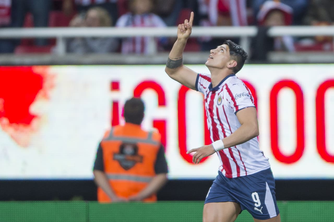 Tras una buena asistencia por parte de Isaac Brizuela apareció Alan Pulido para poner el único gol del partido al minuto 55.