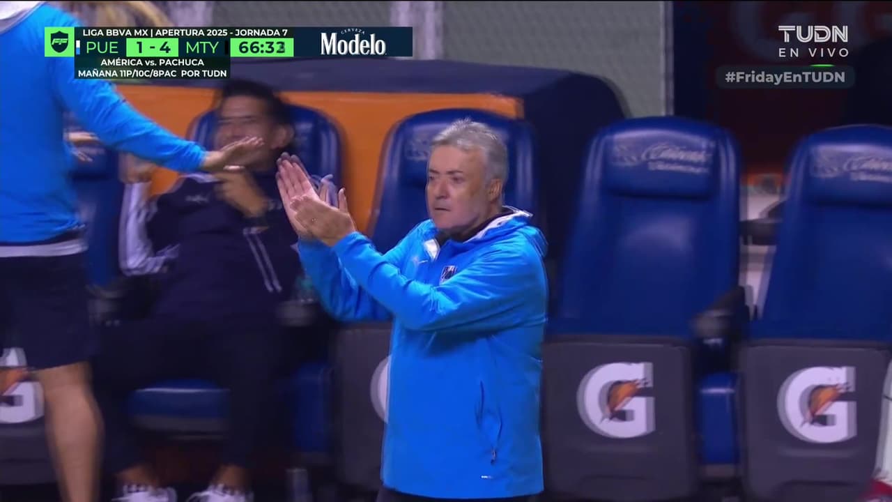 De pie: ¡Tenemos Hat-Trick de Sergio Canales!!