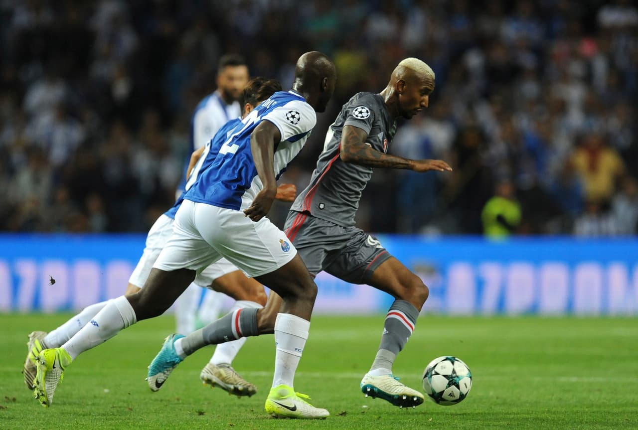 Sin embargo, Besiktas aprovechó bien los espacios que dejó Porto para generar peligro.