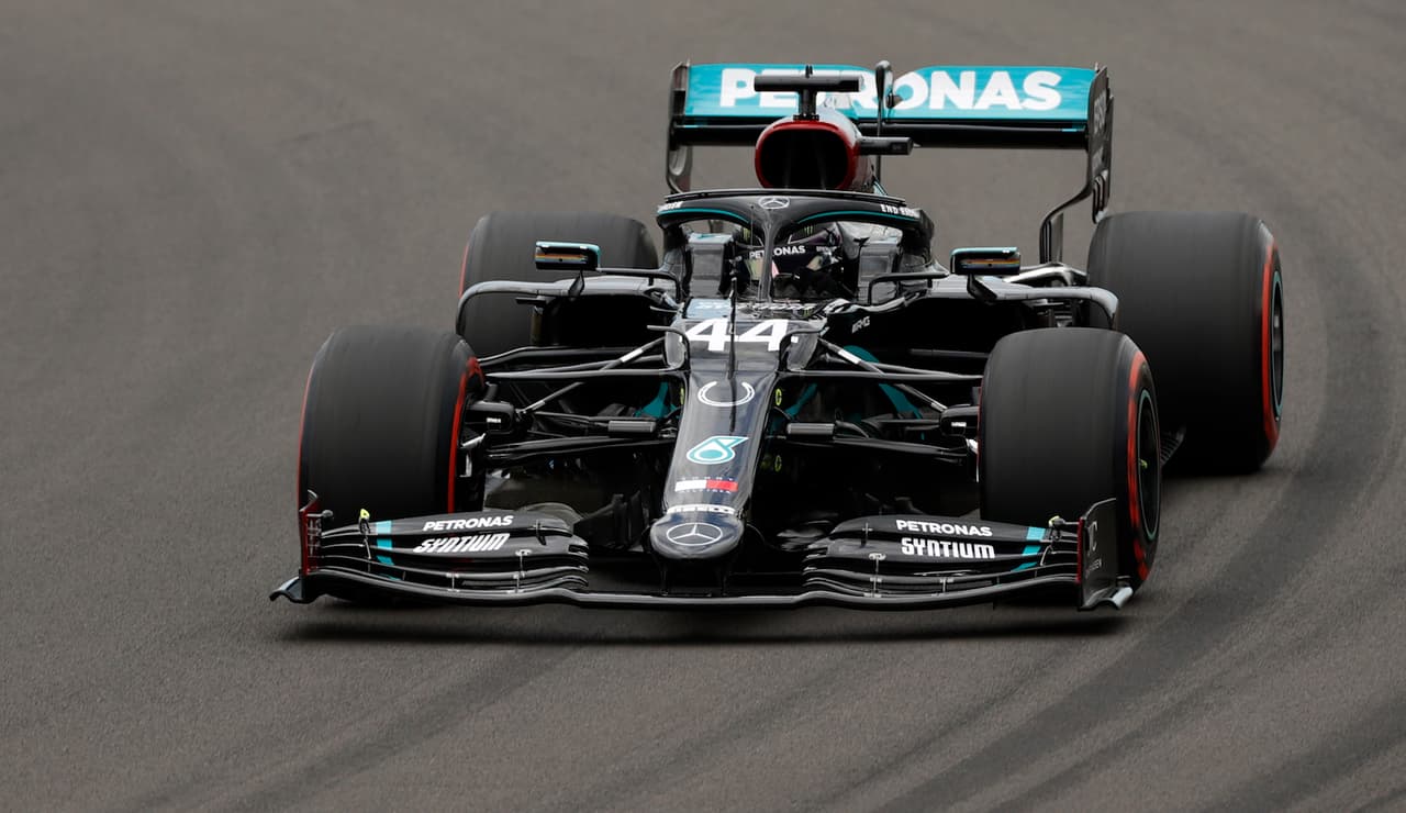 Hamilton y Bottas, los más rápidos en Silverstone