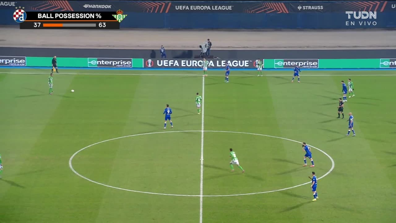 ¡TIRO ATAJADO! disparo por Abde Ezzalzouli.