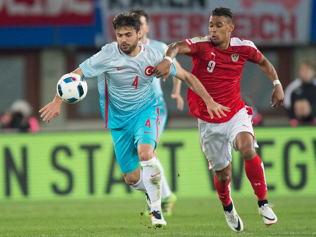 Fallece en un accidente de tráfico futbolista de la selección de Turquía