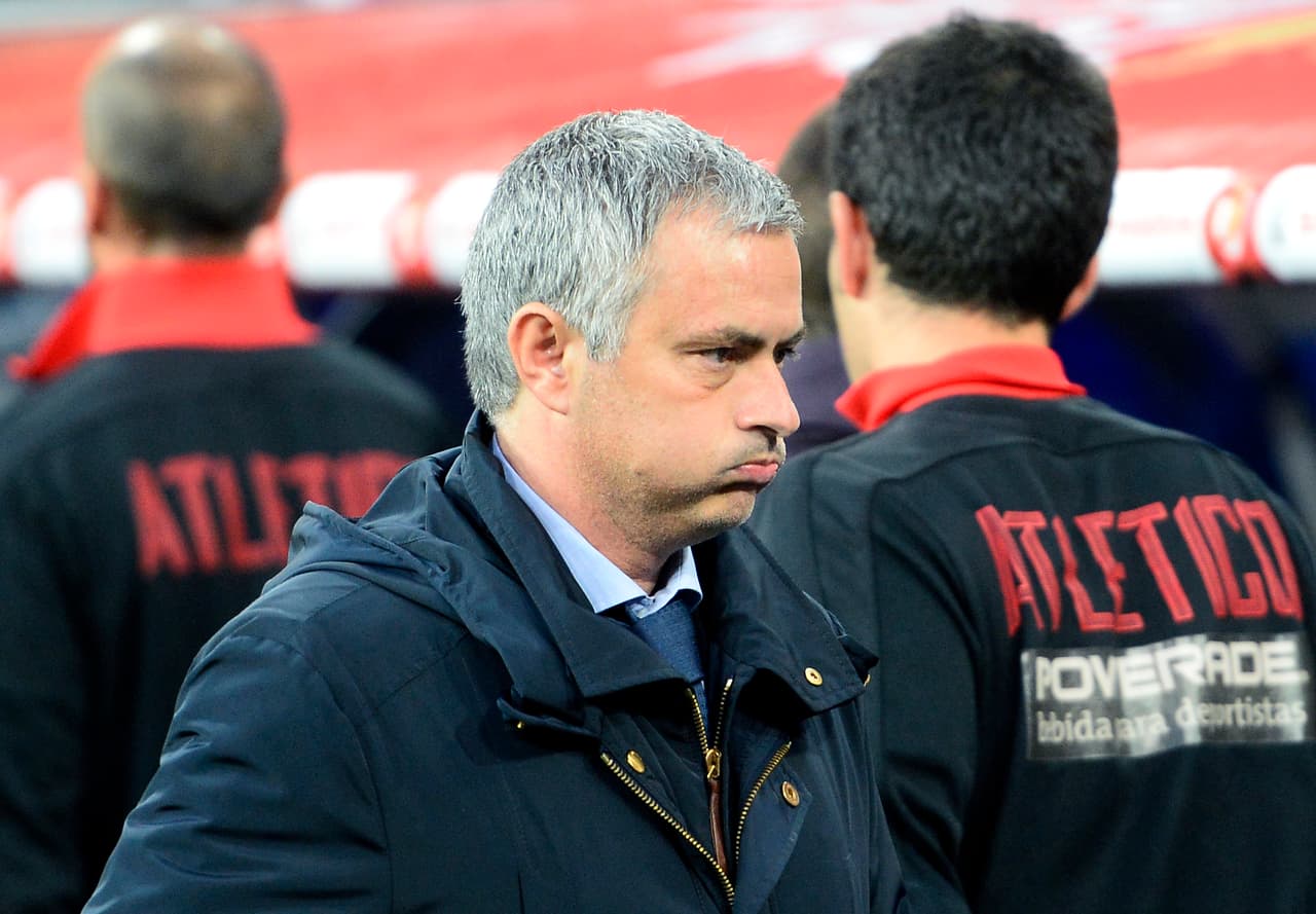 Otro con el que tuvo un altercado durante su estancia en Madrid fue con el Mono Burgos. Tuvieron un pequeño duelo verbal durante una edición del derbi de la capital española en el estadio Bernabéu.