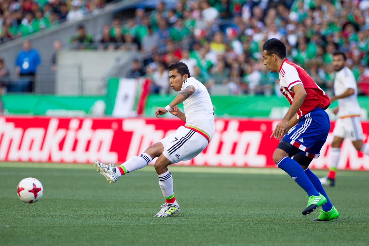 Ya en el segundo tiempo las acciones fueron muy entrecortadas. Poco fútbol y muchas jugadas ríspidas fueron la constante.
