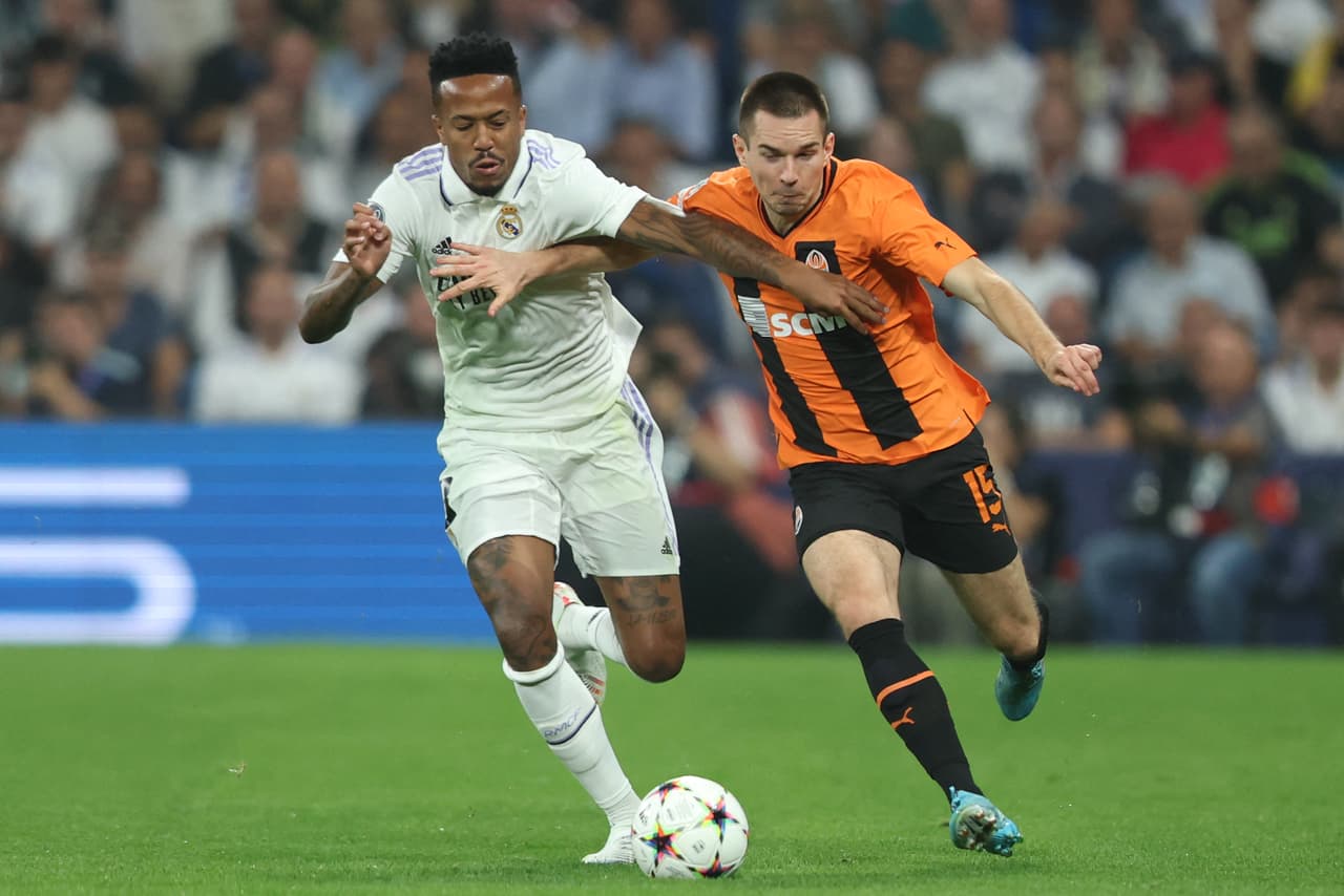 Real Madrid pudo golear al Shakhtar Donetsk y la poca contundencia le hizo sufrir un poco para ganar por la mínima de 2-1 en la UEFA Champions League.