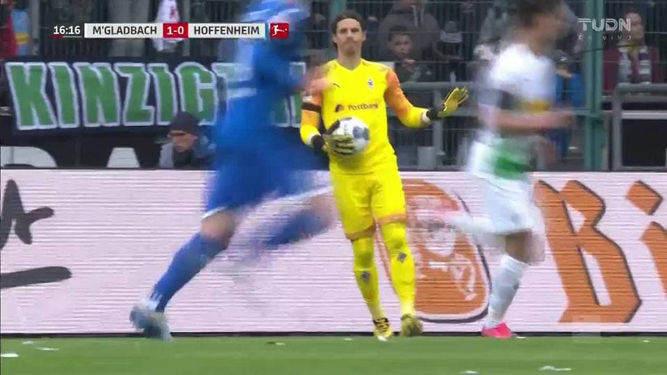 Tiro desviado de Benjamin Hübner