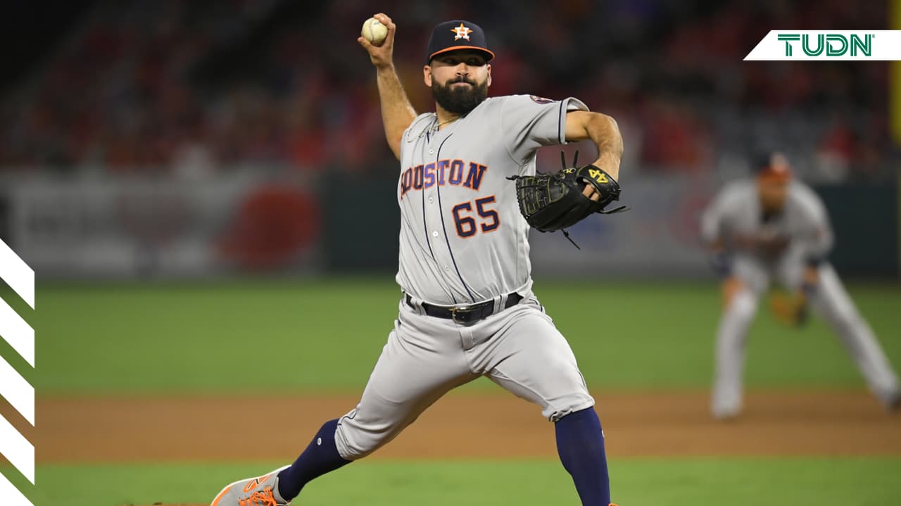 José Urquidy supera a Valenzuela en su debut de Serie Mundial