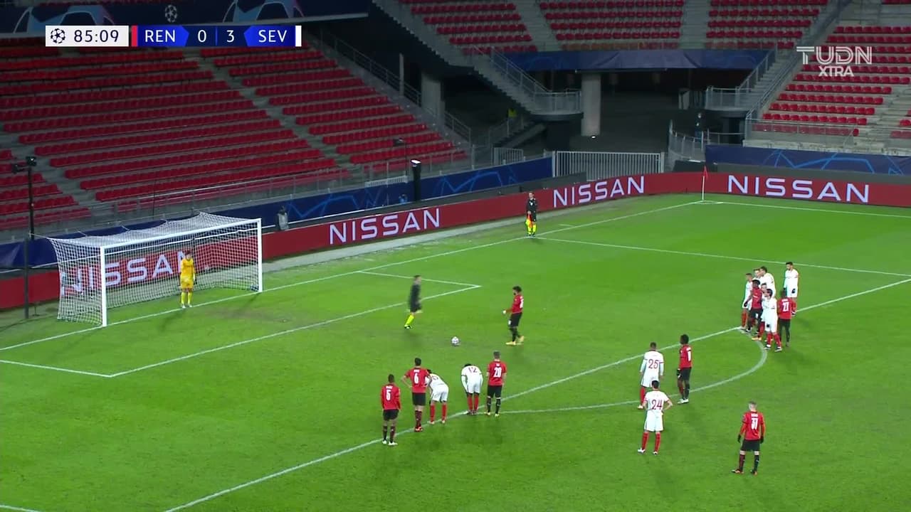 El del honor... Rutter puso el 1-3 ante el Sevilla