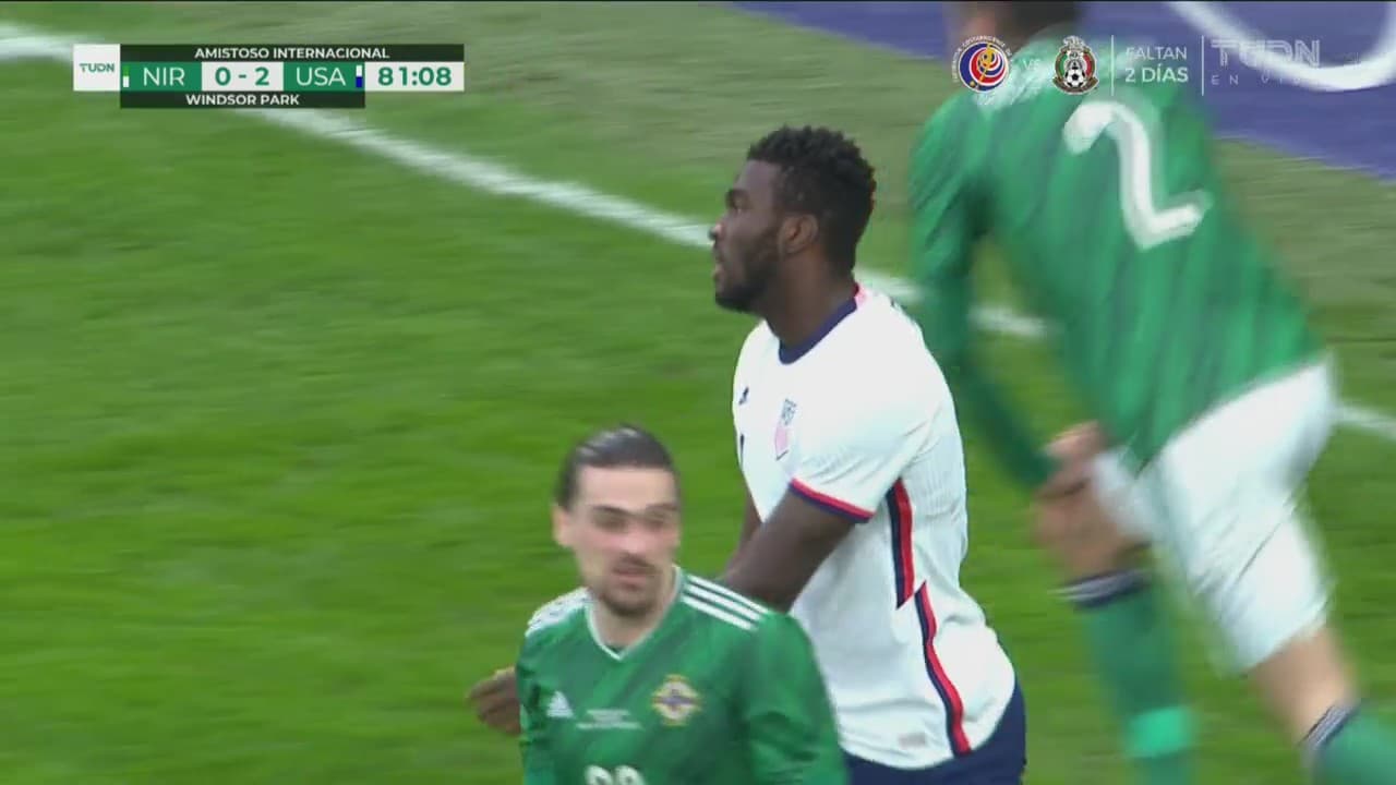 ¡No puede anotar! Dike tuvo otras dos oportunidades y las falló