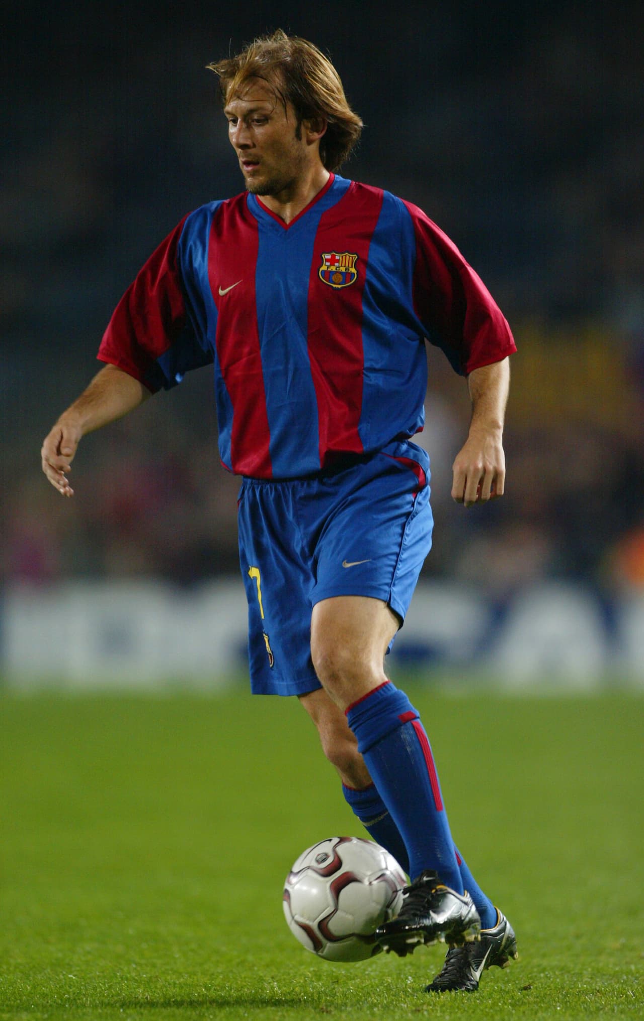 <b>14. Gaizka Mendieta </b>(2002-2003)