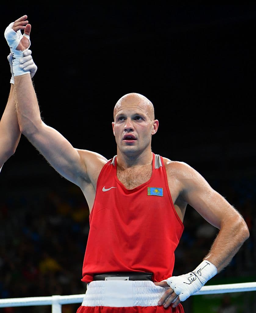 El cubano Erislandy Savón perdió con el kazajo Vassiliy Levit y se quedó con el bronce