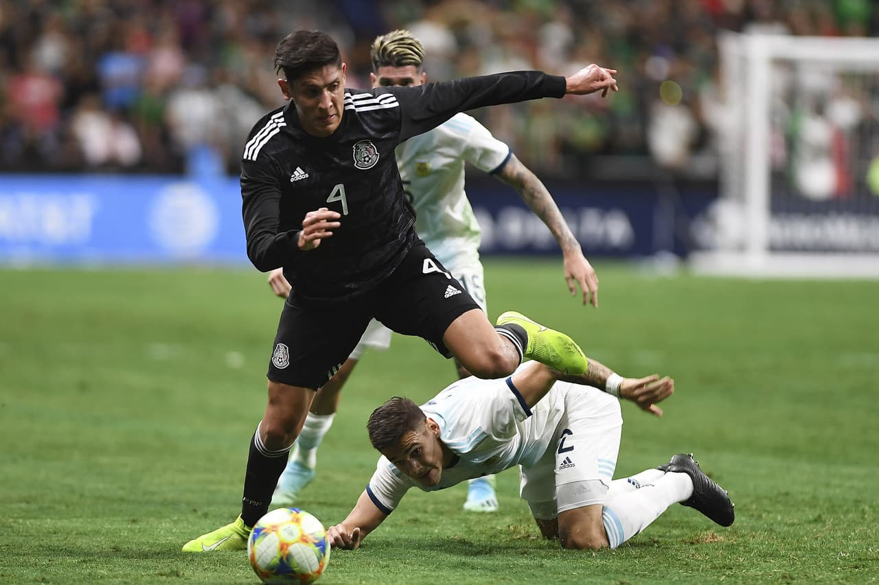 Edson Álvarez. Actualmente juega en la Eredivisie, con Ajax.