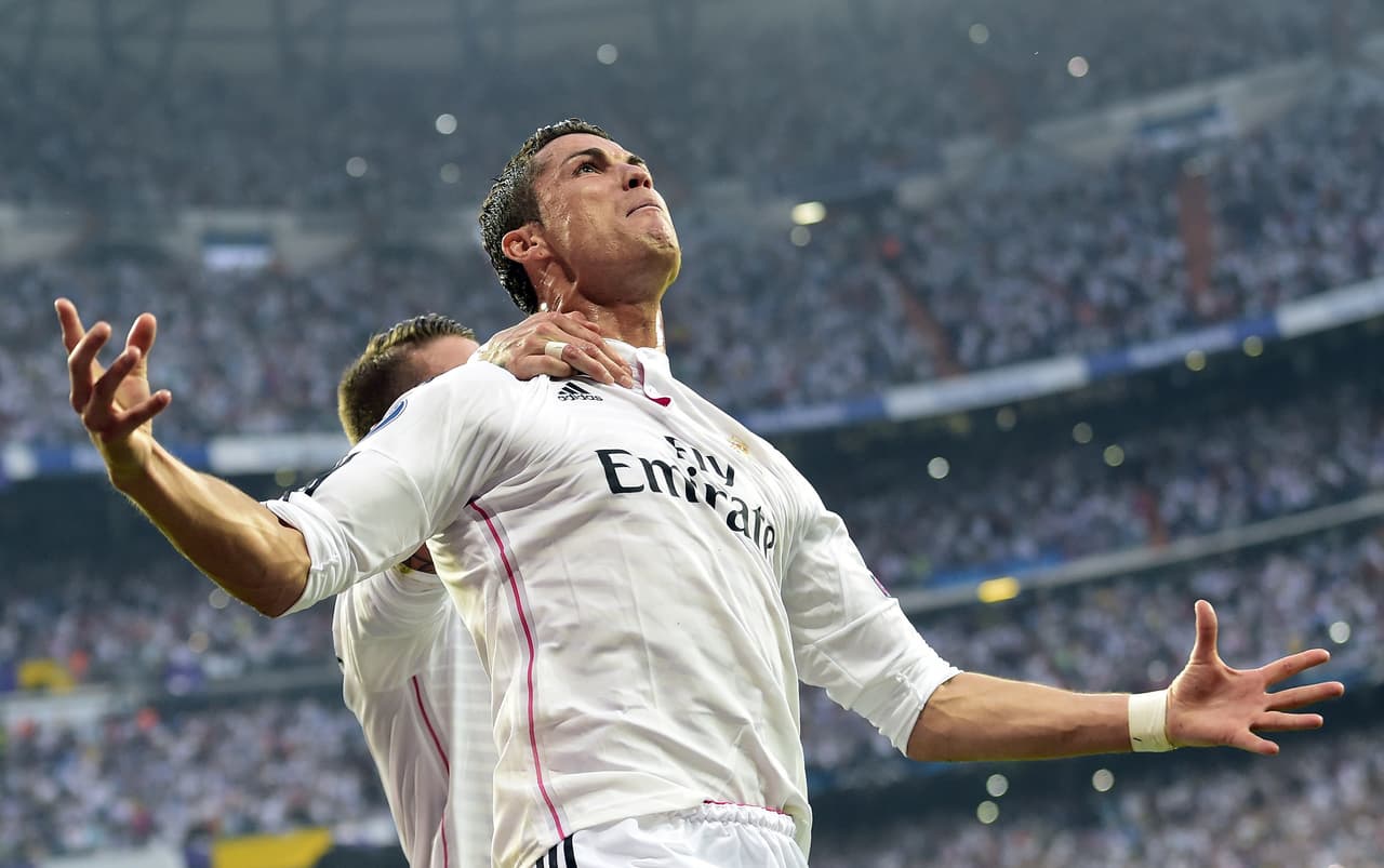 Cristiano Ronaldo no puede faltar, el Madrid depende de Cristiano como un bebé de su madre. Es uno de los mejores futbolistas del mundo.