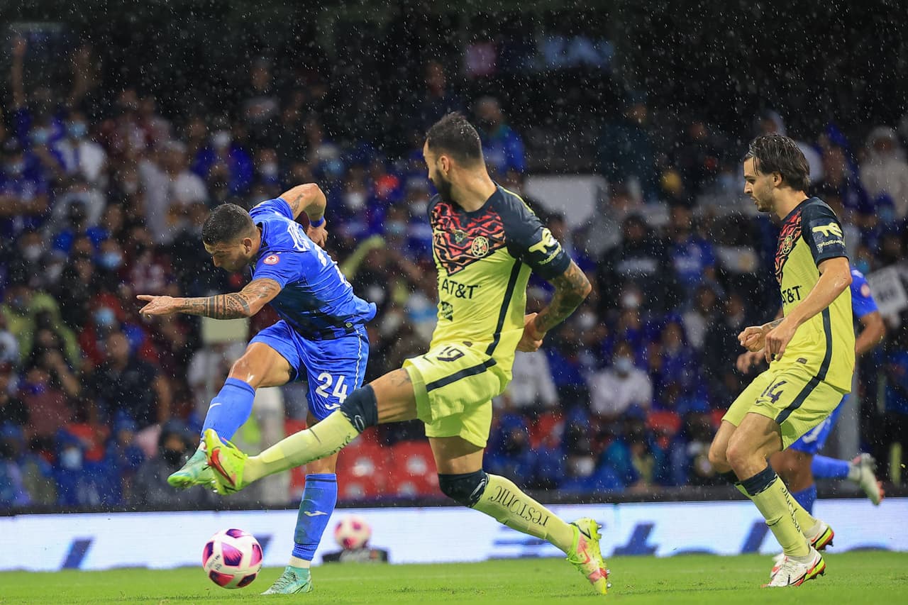 Cruz Azul y América vivieron un partido parejo en la cancha del Estadio Azteca donde las emociones no se hicieron esperar.