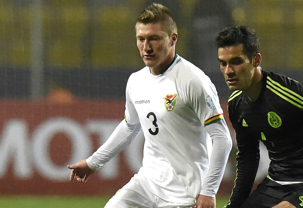 Chumacero sufrió una lesión en la rodilla