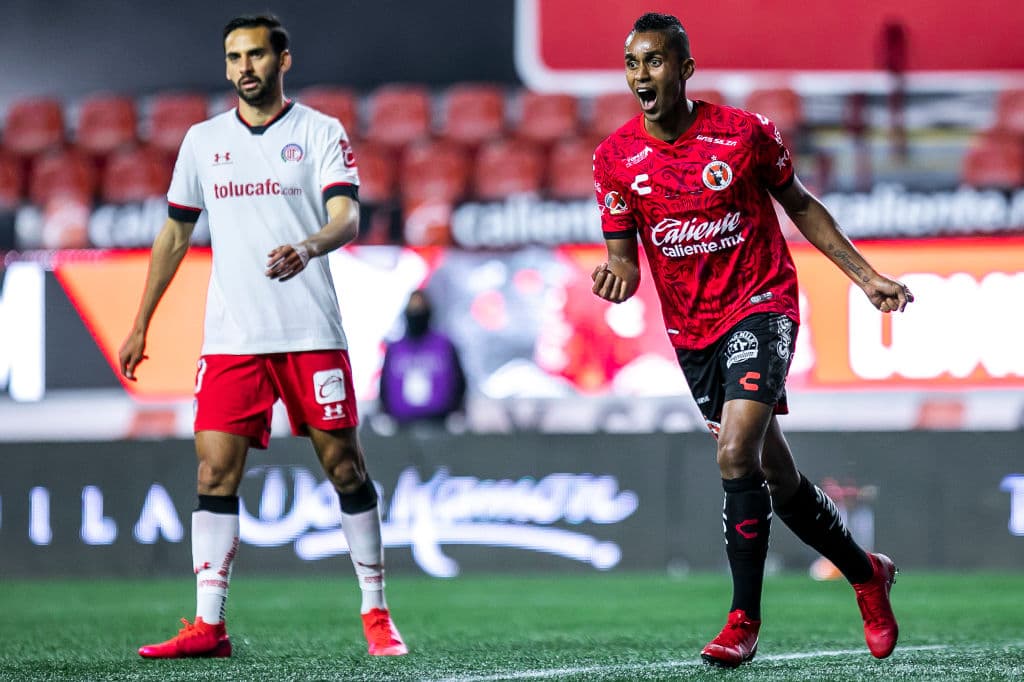 Antes de que se cumpliera la primera media hora de juego ya había goleada en la frontera. Mauro Manotas (13’), Fidel Martínez (21’) y Miguel Sansores (24’) tenían sobre las cuerdas a los Diablos. Alexis Canelo (37’) descontaba por los visitantes y Miguel Barbieri (53’) encendía las esperanzas. Tijuana visitará a San Luis y Toluca recibirá a Mazatlán en la J5.
