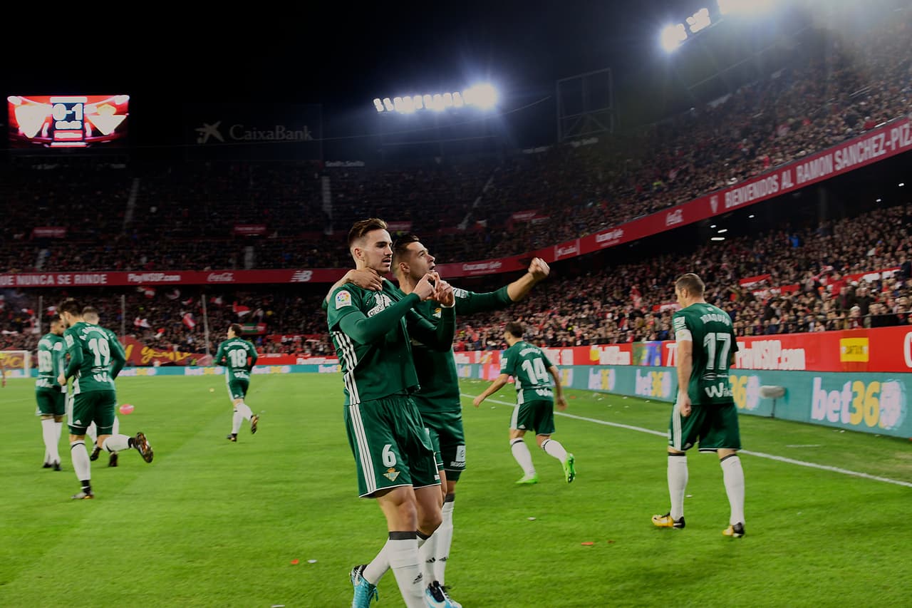El Sánchez Pizjuán se silenció ante el grito de esperanza del Betis.