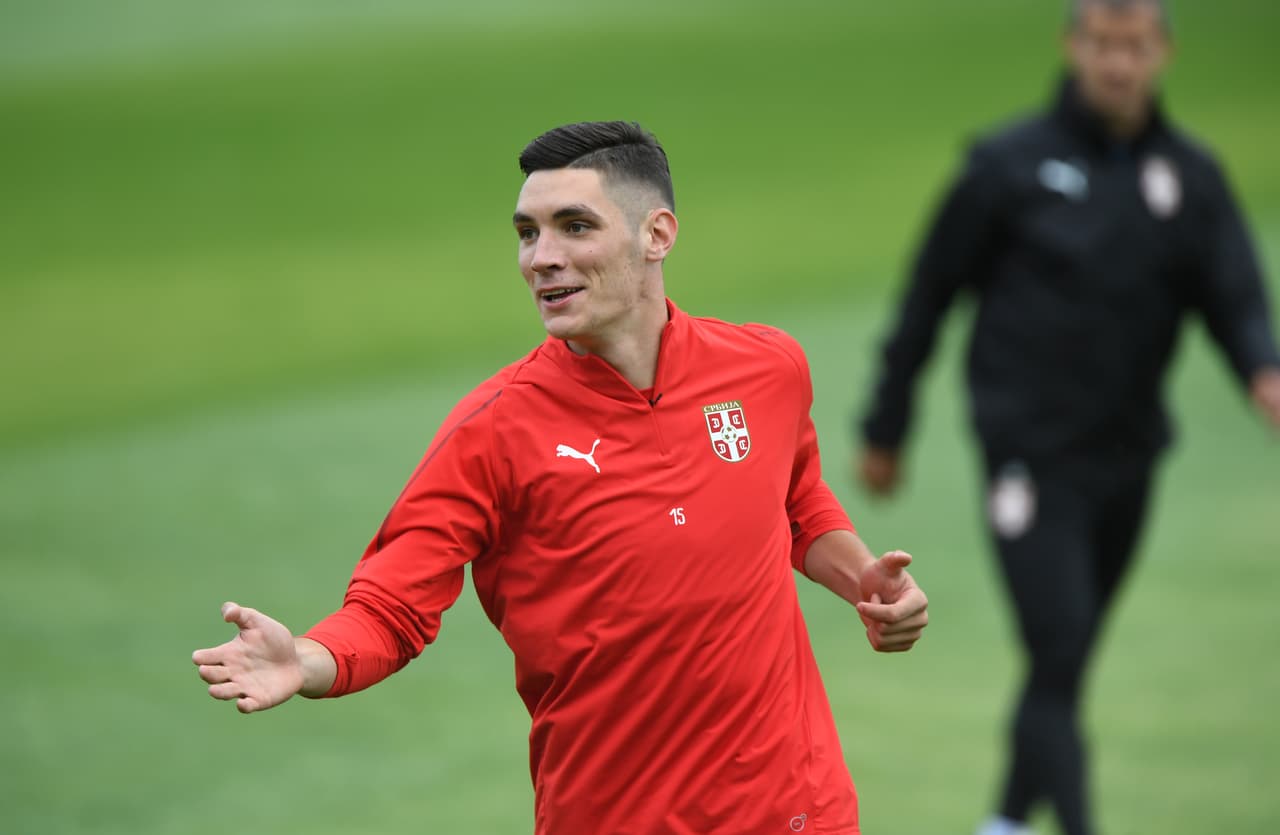 Defensa: Nikola Milenkovic (21 años / Serbia)