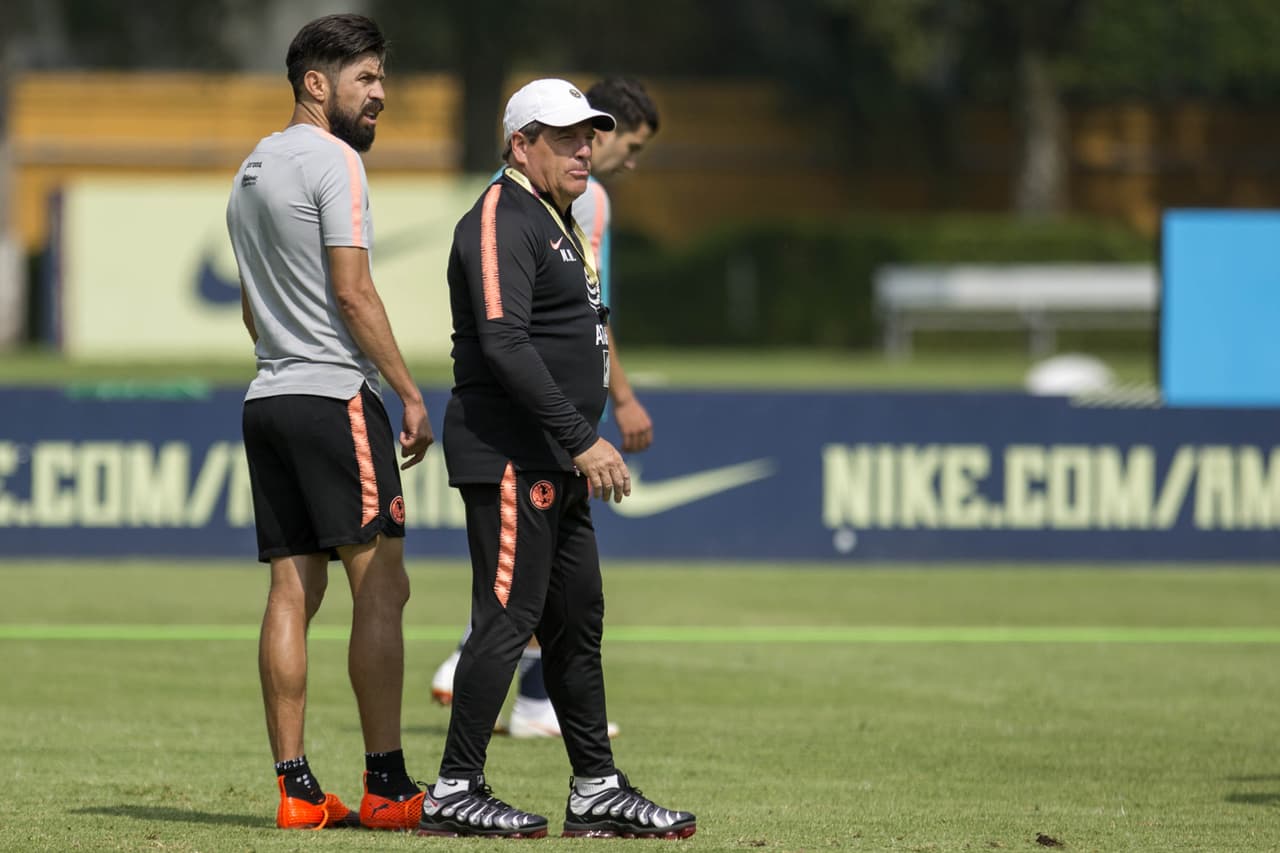 El técnico Miguel Herrera contará con todo su equipo en el duelo de visitante contra Puebla.