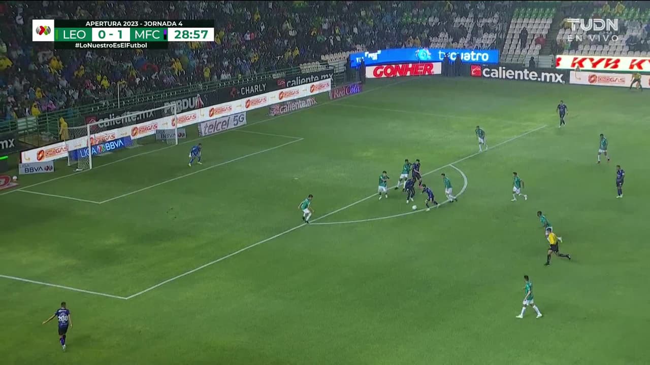 ¡TIRO ATAJADO! disparo por Ramiro Árciga.