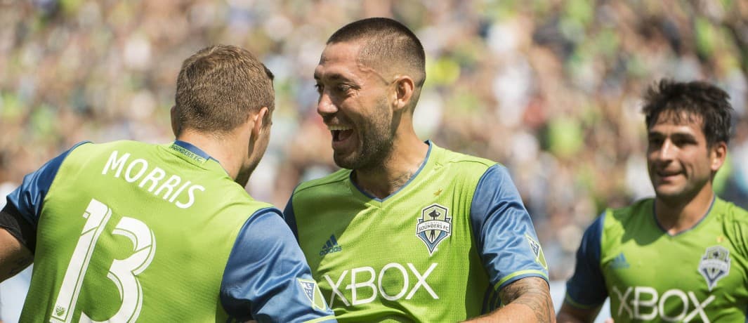 Clint Dempsey alcanzó la marca de 50 goles con Seattle Sounders en victoria ante Sporting KC