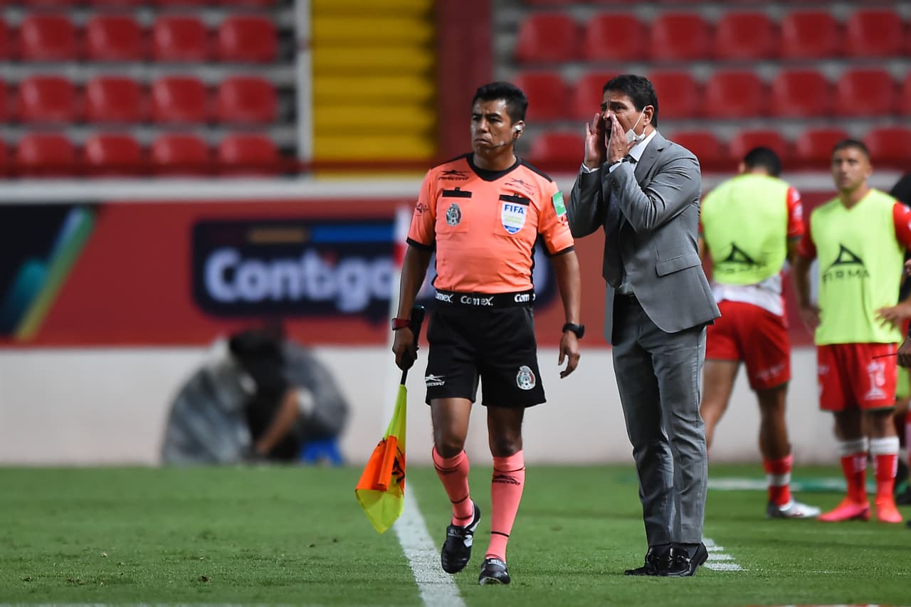 Para la segunda mitad, los Rayos se fueron al frente y consiguieron el empate.