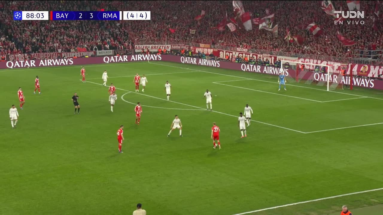 ¡GOL!  anota para FC Bayern München. Luis Díaz