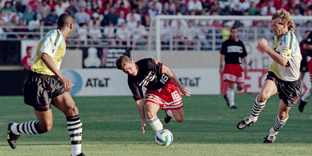 Hoy se cumplen 24 del primer partido oficial en Major League Soccer, entre San Jose Clash y D.C. United.
