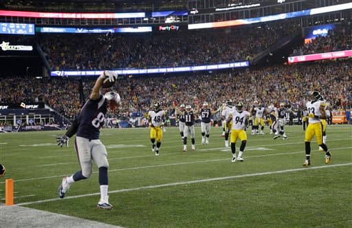 El estelar ala cerrada rompió una tackleada y se metió a las diagonales.