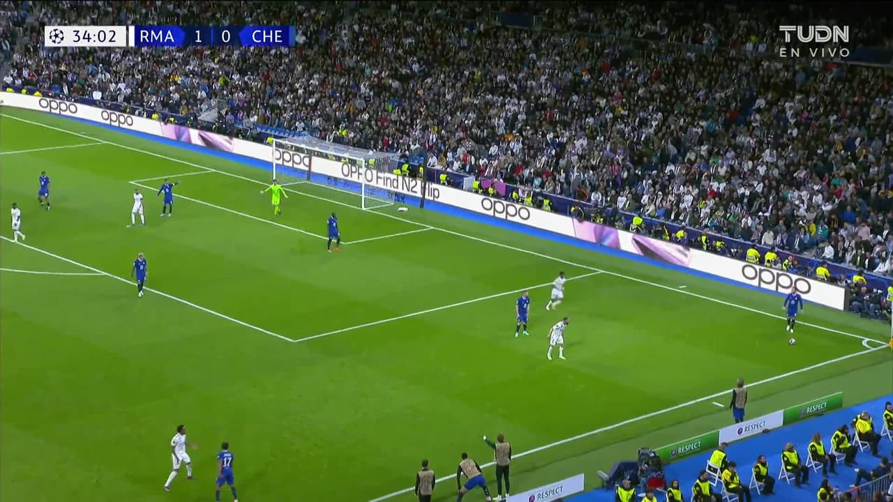 ¡TIRO ATAJADO! disparo por Rodrygo.