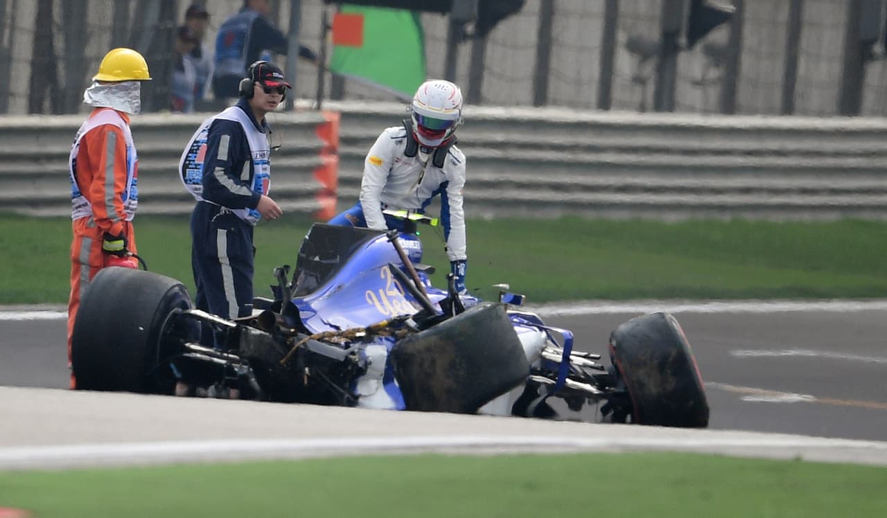 Antonio Giovinazzi es un piloto de 23 años que esta temporada fichó como tercer piloto de Fórmula 1 y está debutando.