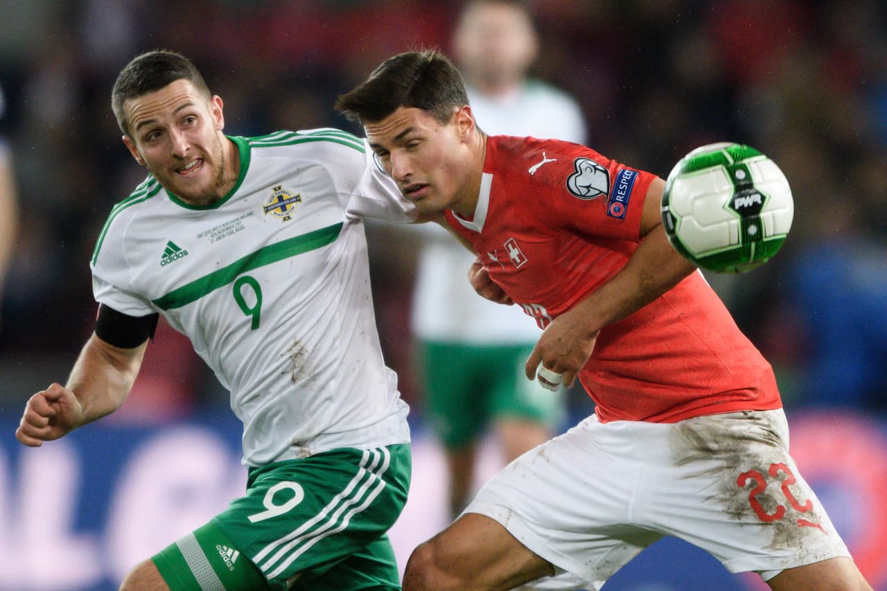 Conor Washington fue el hombre de referencia en el ataque de Irlanda del Norte.