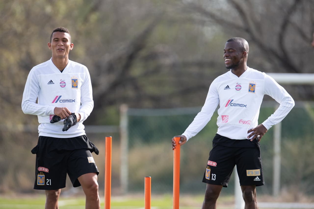 Juninho se integró al cuerpo técnico de Ricardo Ferretti en Tigres, club del que fue jugador y en el que ahora aporta su experiencia a sus compañeros en medio de los entrenamientos para el Clausura 2019.