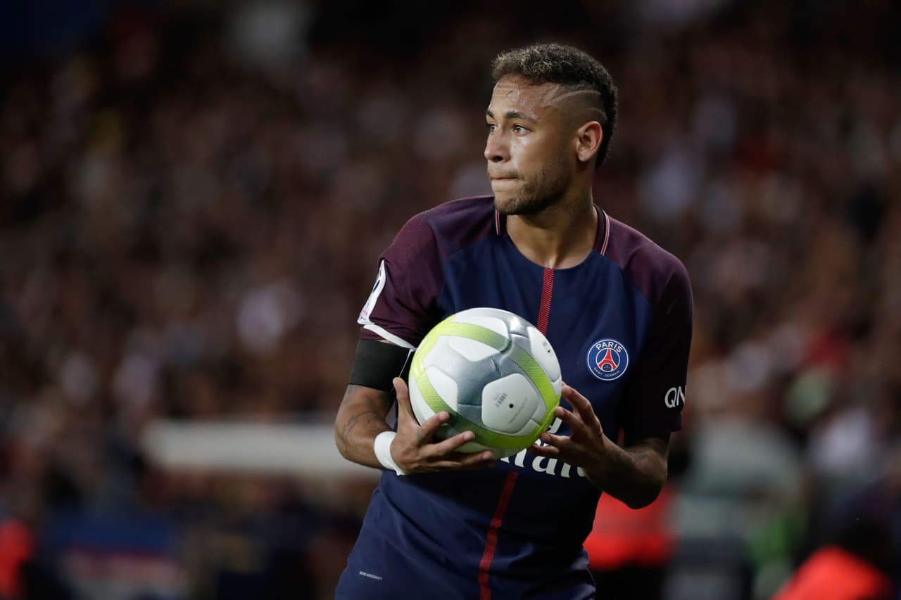 Barcelona demanda a Neymar por incumplimiento de contrato
