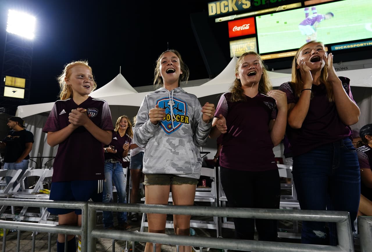 Algo de lo mismo pasa en el Dick's Sporting Goods Park, donde Colorad Rapids se impuso en el clásico ante Real Salt Lake.