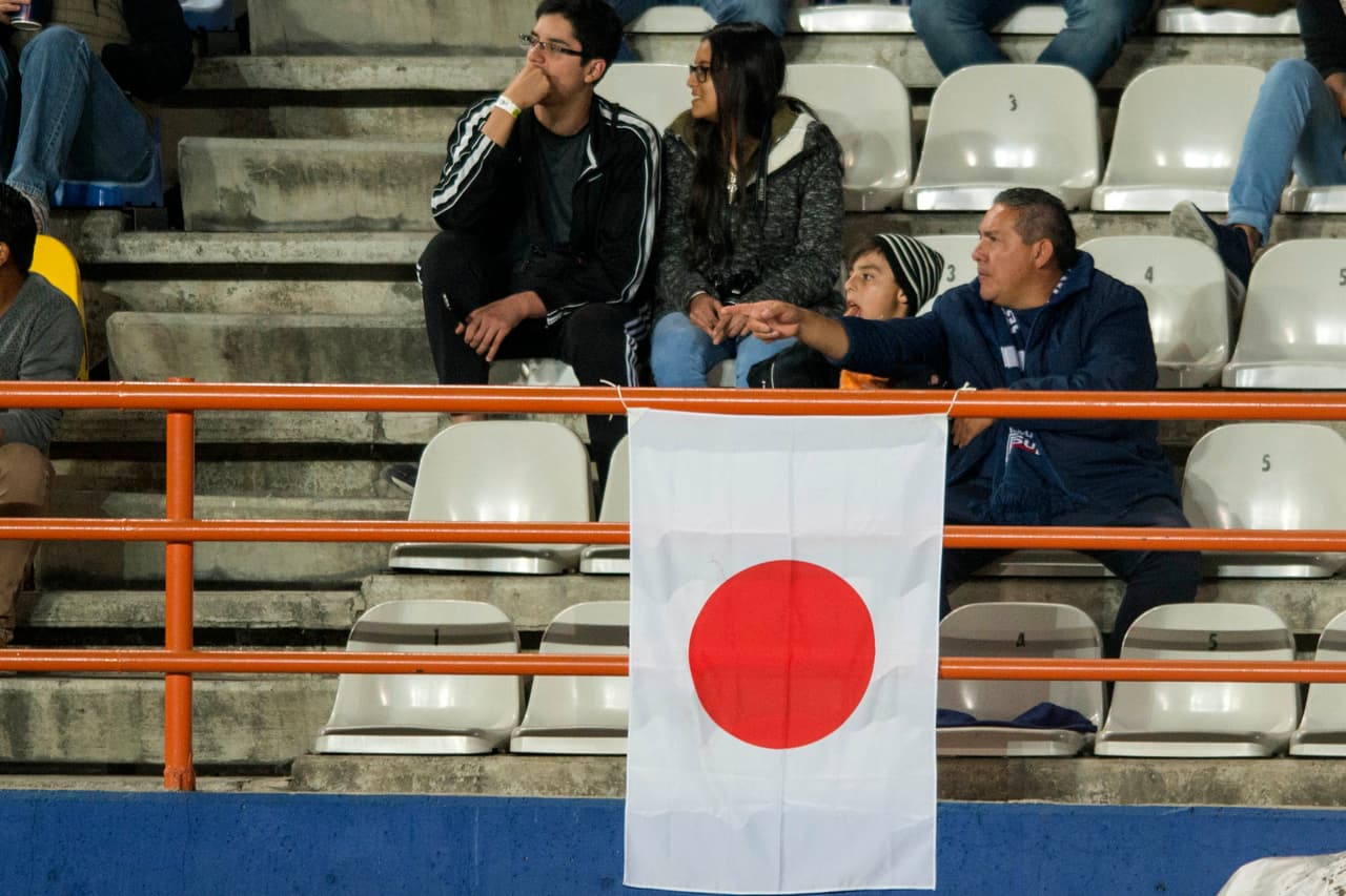 El estadio Hidalgo tuvo el apoyo de los fanáticos 'Tuzos', en especial a su figura japonesa Keisuke Honda