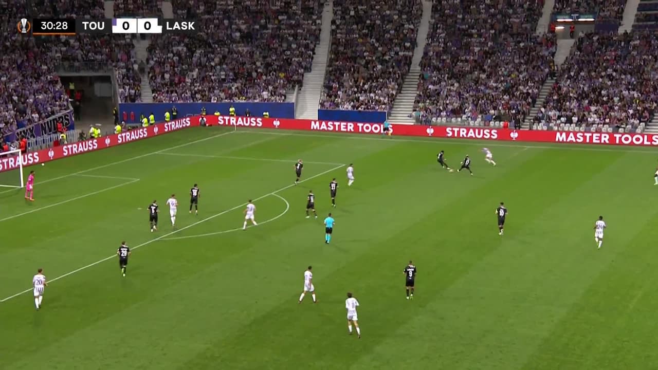 ¡GOL!  anota para Toulouse. Gabriel Suazo