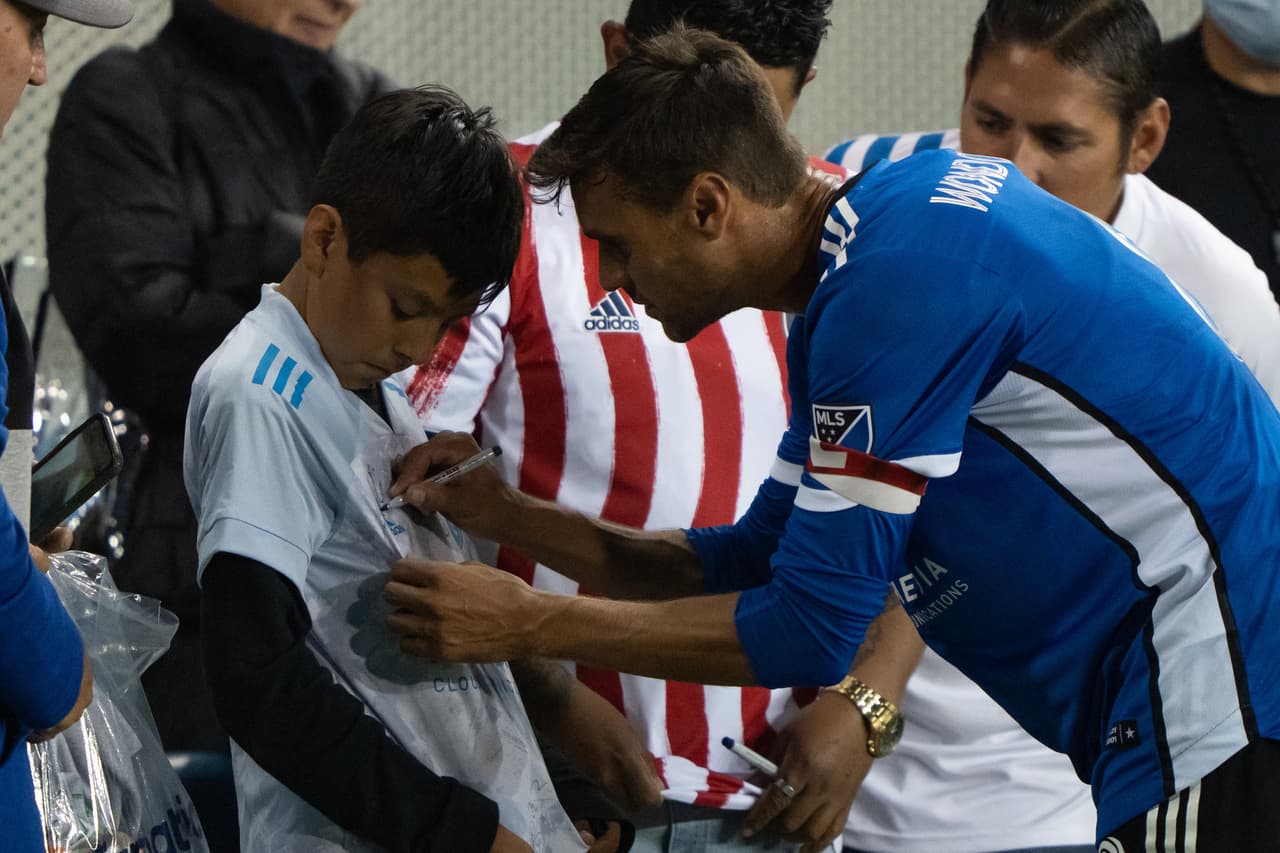 Todo el mundo quiso tener un recuerdo de 'Wondo'.
<br>