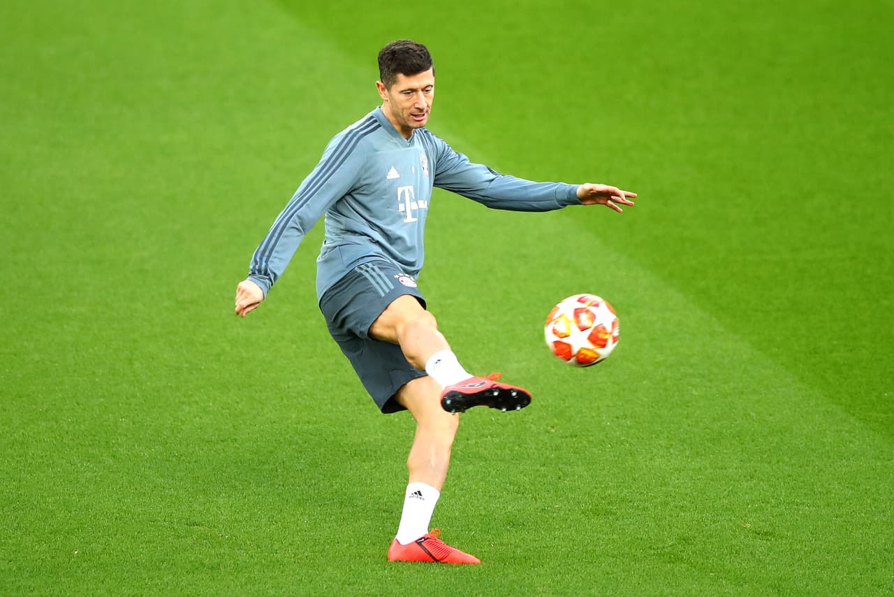 Bayern Munich cuenta con todas sus figuras para su visita a Liverpool en el juego de ida de los Octavos de final de la Champions League en una de las llaves más cerradas en esta instancia.