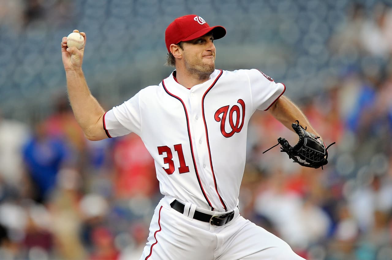 WASHINGTON, DC - JUNE 27: Max Scherzer #31 of the Washington Nationals pitches is the first inning against the Chicago Cubs at Nationals Park on June 27, 2017 in Washington, DC. (Photo by Greg Fiume/Getty Images)