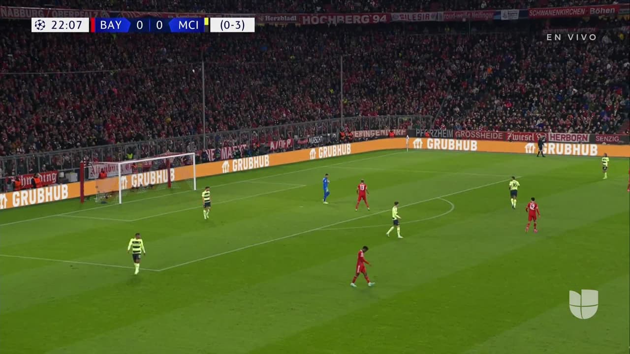 ¡TIRO ATAJADO! disparo por Leon Goretzka.