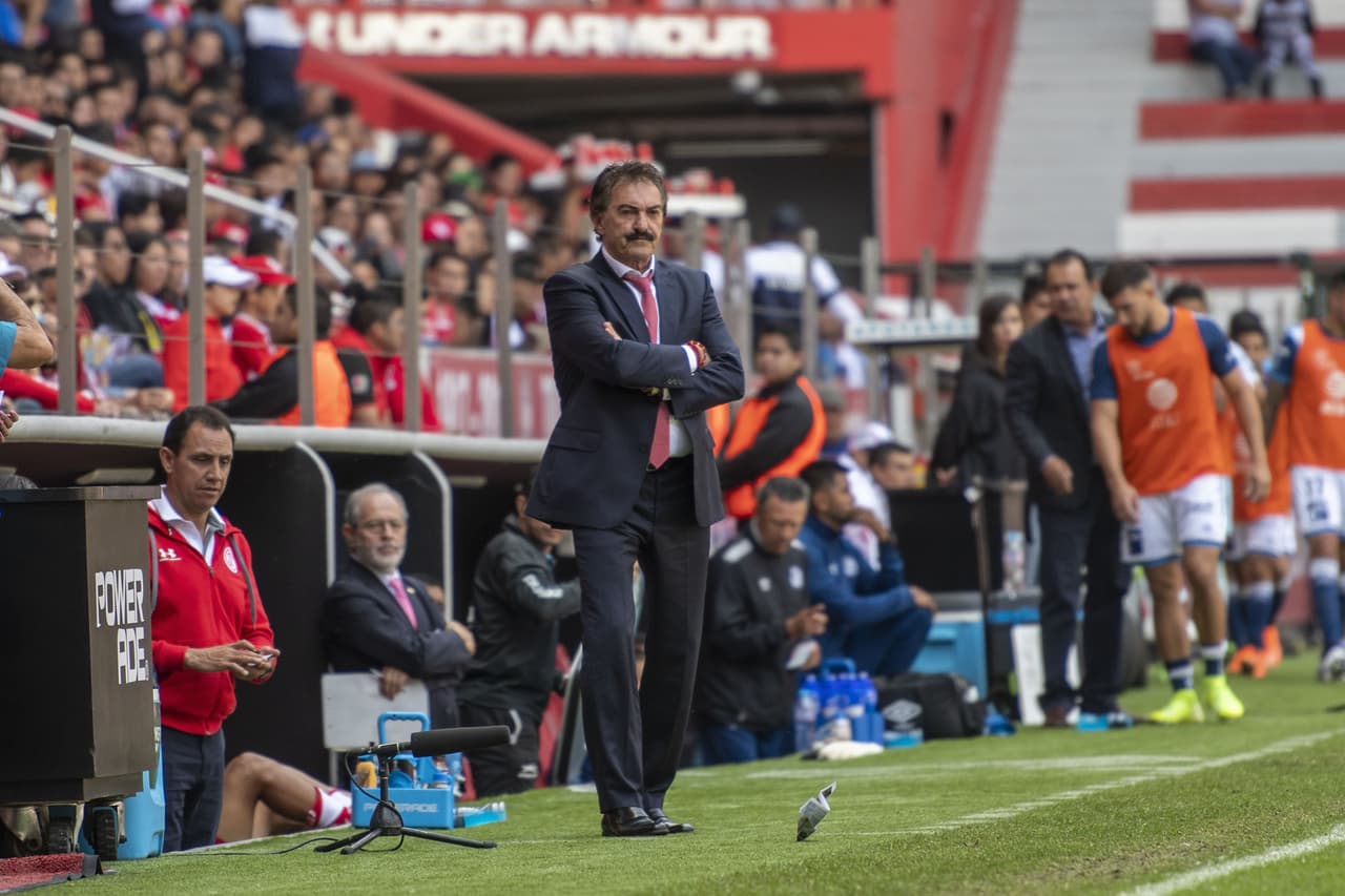 Los dirigidos por Ricardo Antonio La Volpe solamente tienen 13 puntos de los 42 que se han disputado hasta el momento.