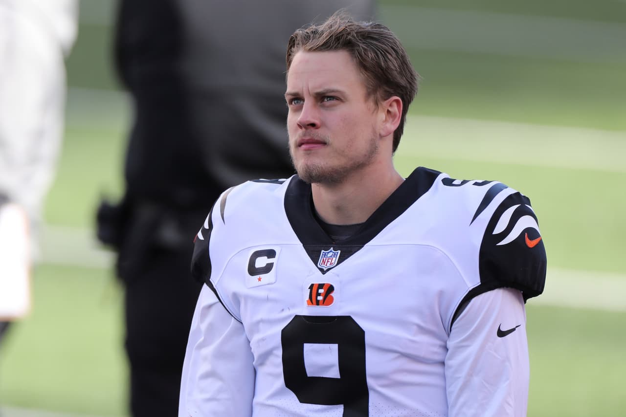 Fuentes afirman que el mariscal de campo de Cincinnati será sometido a una cirugía para reparar el daño de rodilla y comenzar la rehabilitación en 2021.
<br>