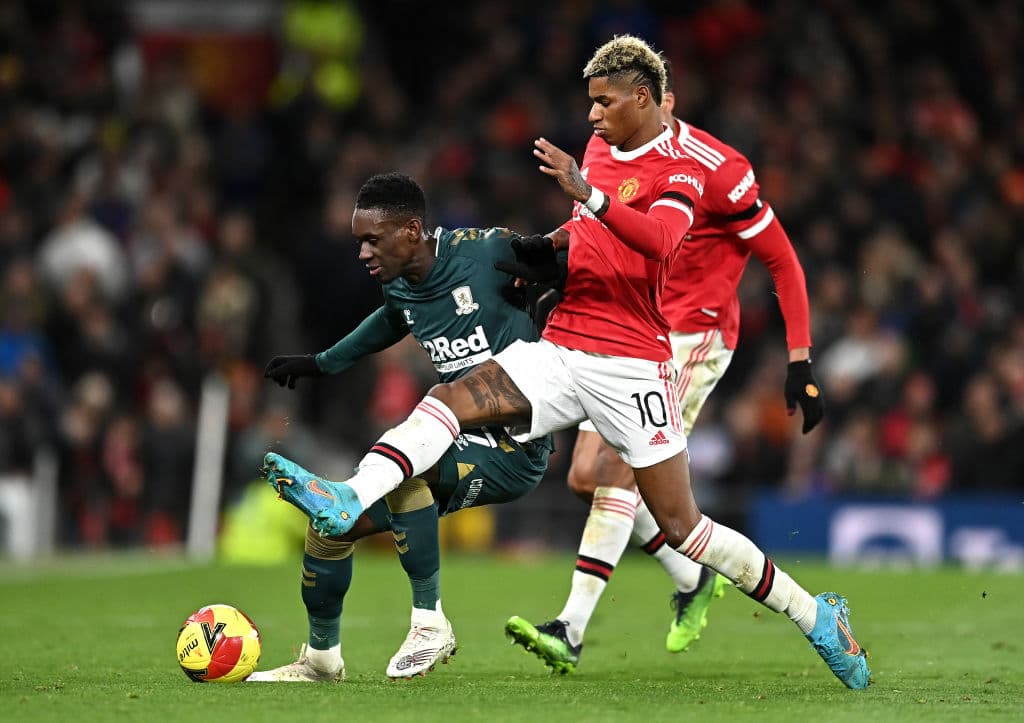Al United le psan los penales y con un resultado de 7-8 en los penales, Middlesbrough da la sopresa de la semana y le pegan al Manchester United en Old Trafford.