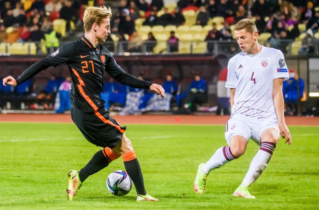 Davy Klaassen fue el hombre que se puso la capa de héroe y marcó el único tanto de todo el partido para darle la victoria a Holanda 0-1 sobre Letonia.