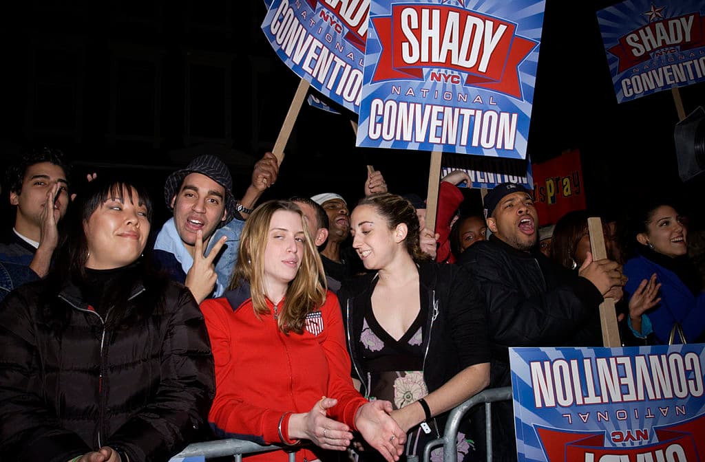 Tras la petición de cancelación del usuario original de TikTok, circularon varios comentarios respaldando la misma causa antes de que los "fanáticos" de Eminem se defendieran.