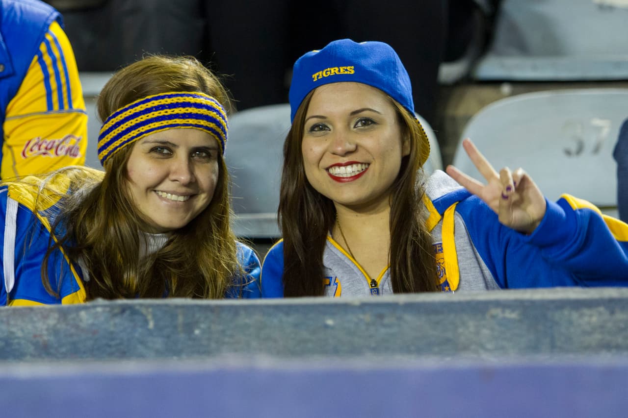 Colorido de afición en semis de Liga MX