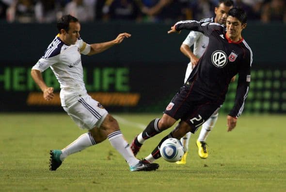 Landon Donovan salvó a Galaxy de una derrota ante DC United con dos goles en cinco minutos.